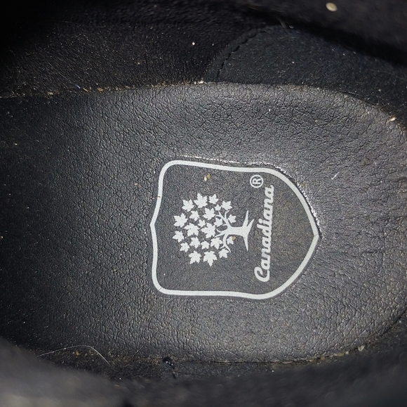 Black Canadiana Boots - Picture 7 of 9